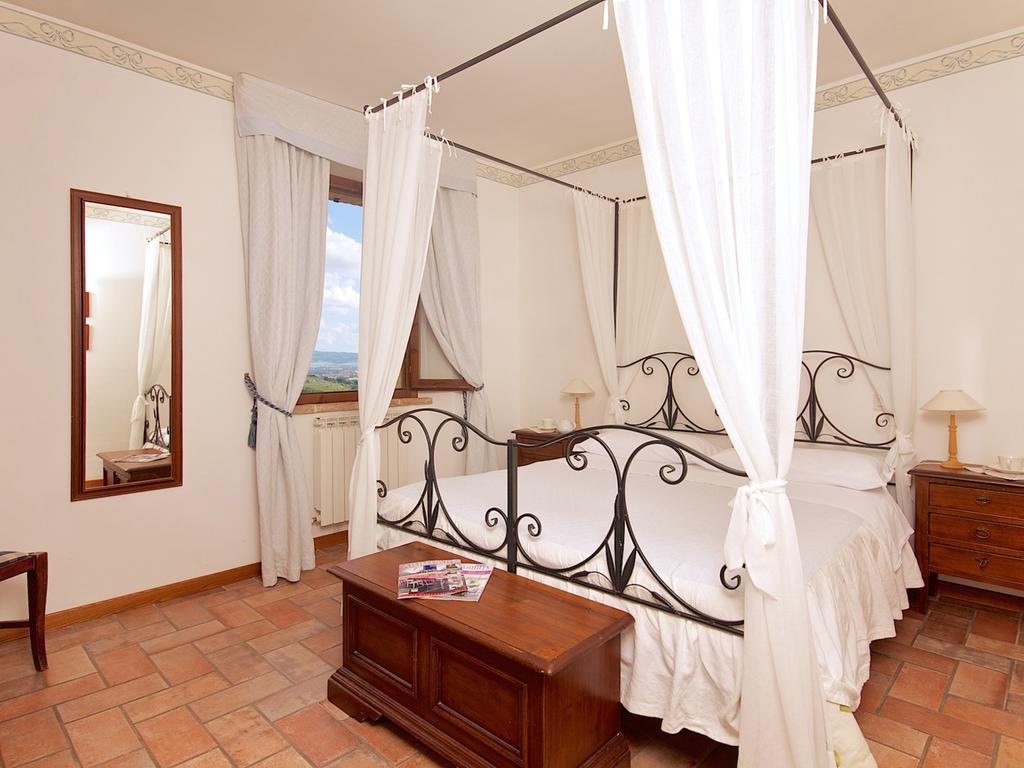 Agriturismo Le Colombe 아시시 객실 사진