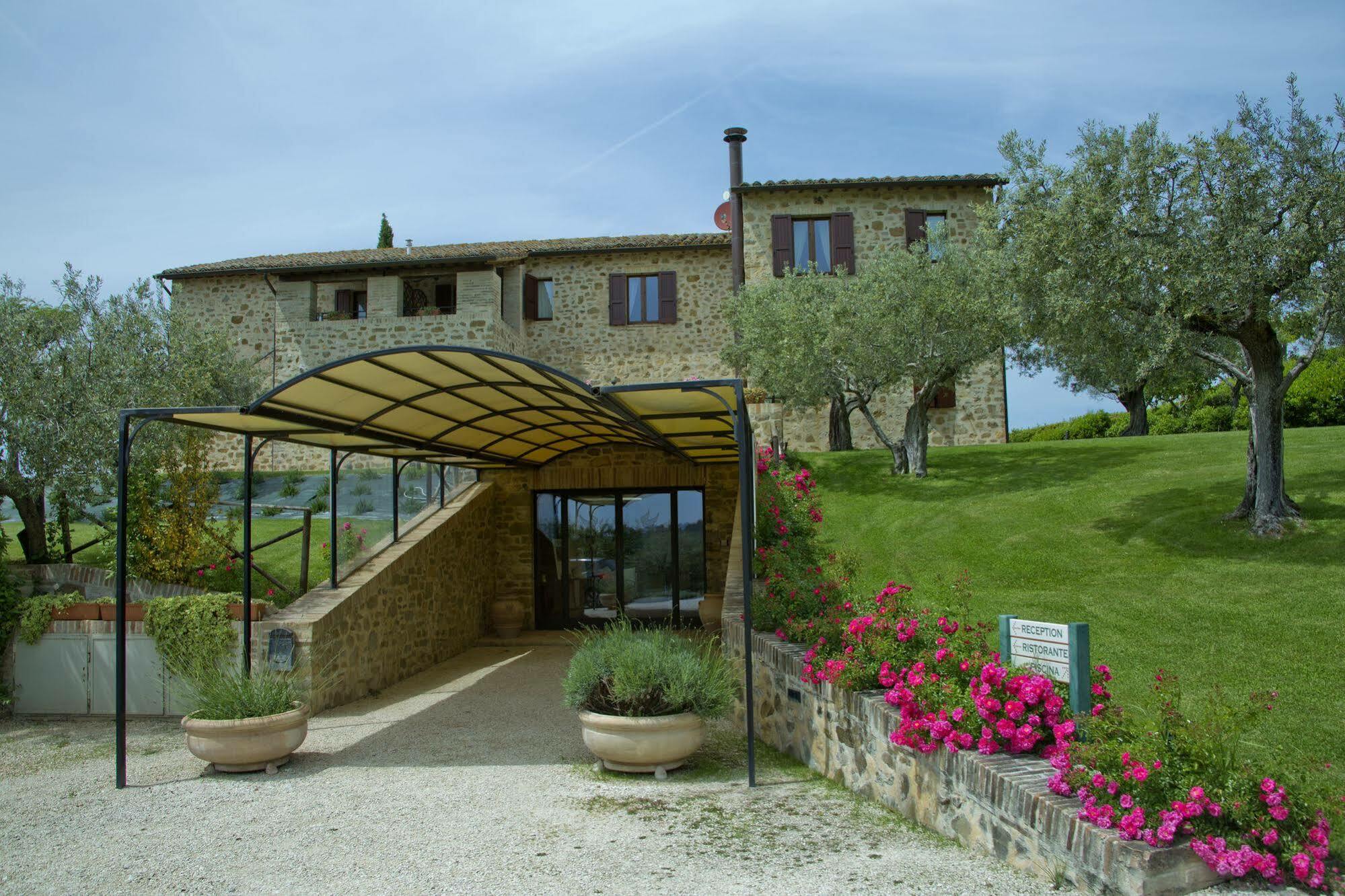 Agriturismo Le Colombe 아시시 외부 사진