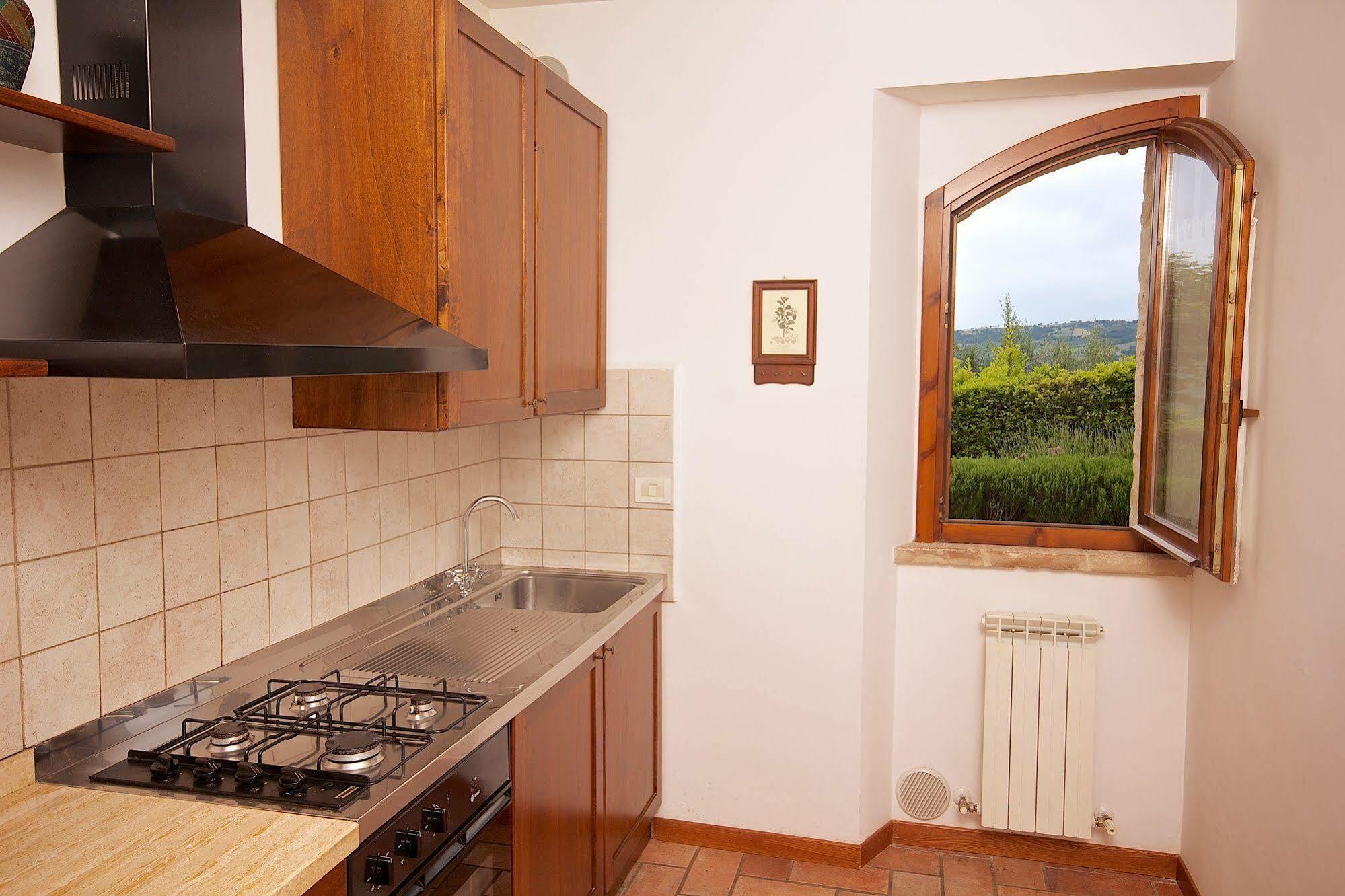 Agriturismo Le Colombe 아시시 외부 사진