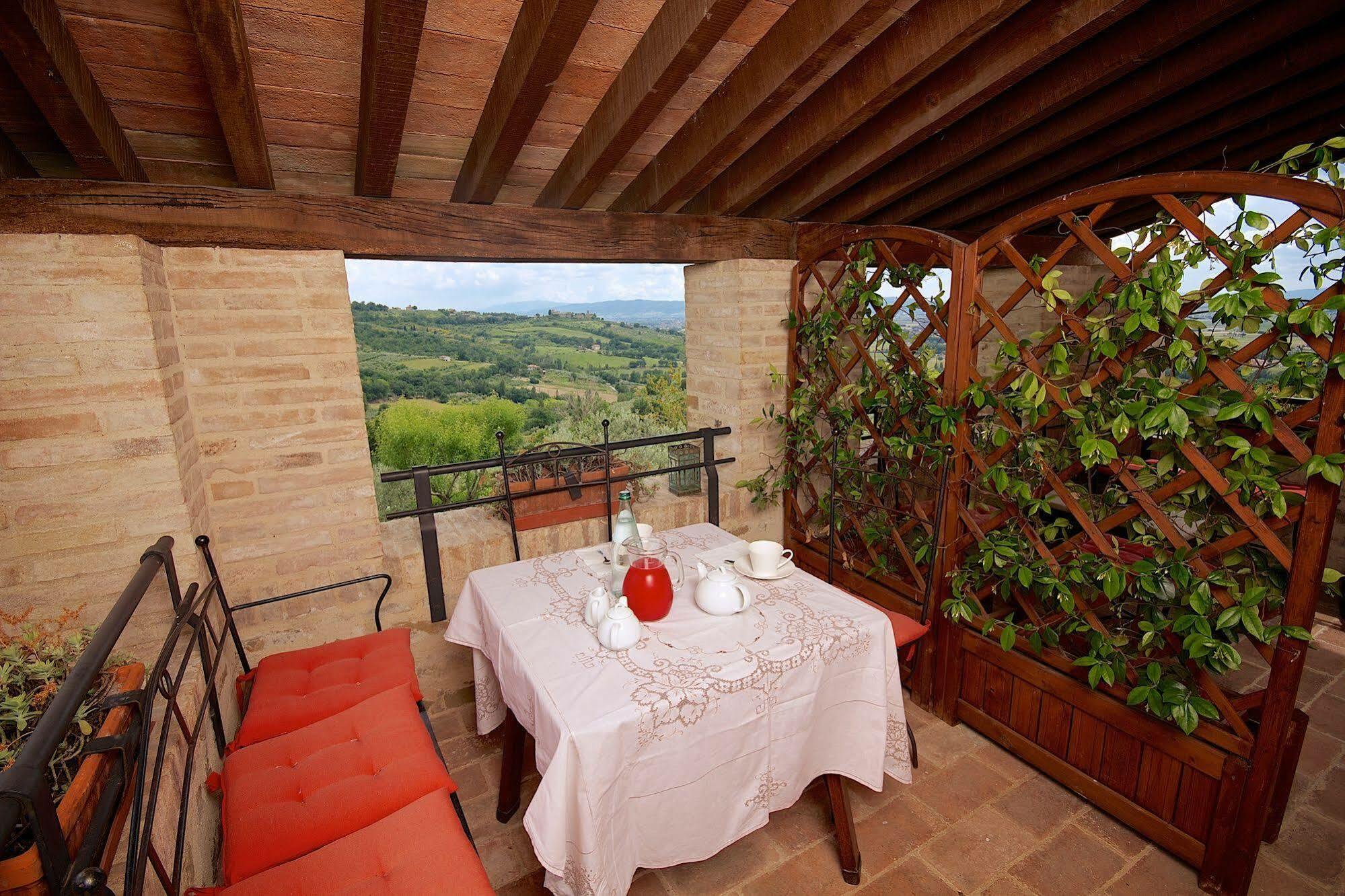 Agriturismo Le Colombe 아시시 외부 사진